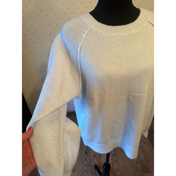 VINCE CAMUTO Blue Crew Neck Sweater Size Small - Picture 4 of 8